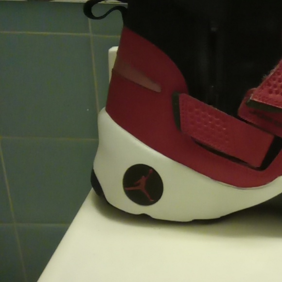 Shoes - Picture 8 of 8